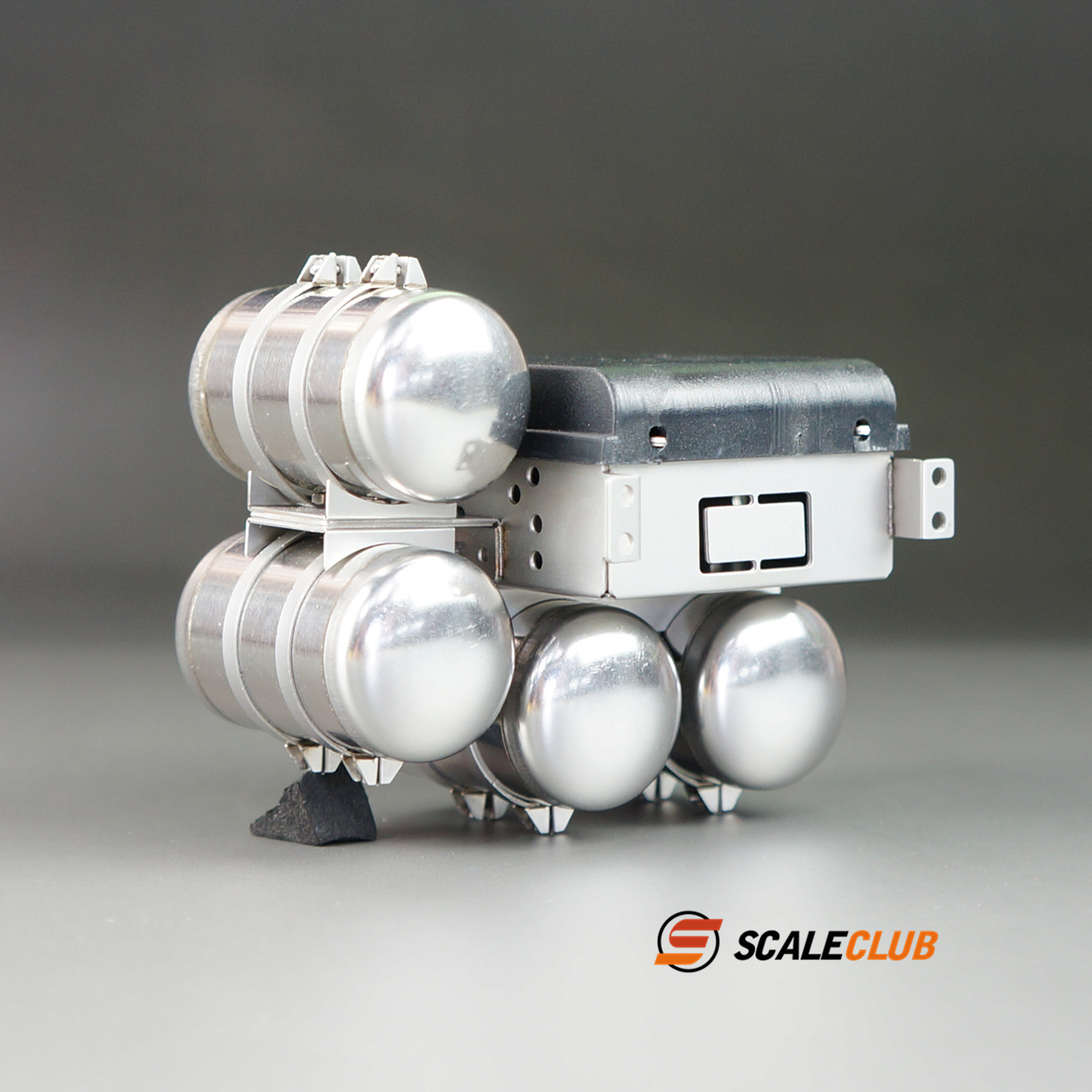 Scaleclub  1/14 truck R470 R62 - Battery Case Storage review and price